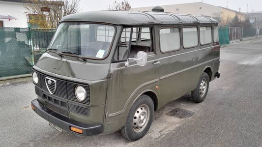 Alfa Romeo F12 Emissions Report Gasoline Vehicle [j614656180]