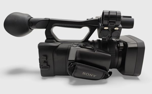 SONY HXR-NX100 NXCAM Camcorder [1214592584]