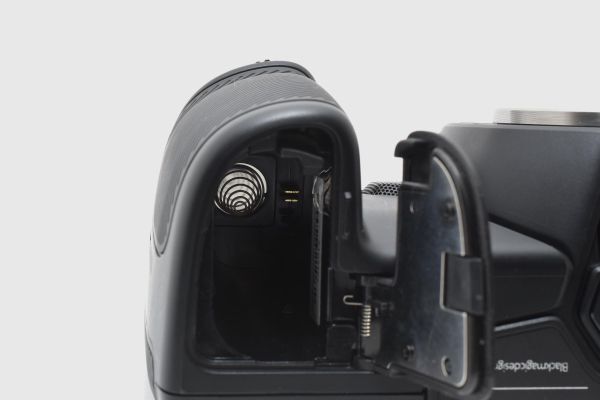 Blackmagic Pocket Cinema Camera 4K Body Micro Four Thirds Mount [q1218871712]