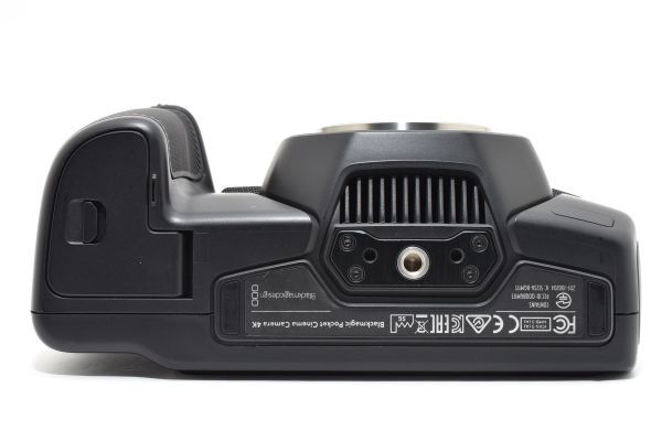 Blackmagic Design BMPCC 4K Professional Camera with Micro Four Thirds Mount [v1224900373]