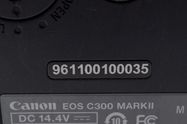 Canon EOS C300 Mark II [q1226558158]