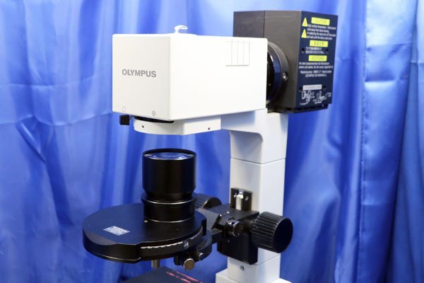 Olympus IX70 Inverted Microscope with 4 Objective Lenses [w1227822289]