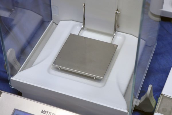 Mettler Toledo XP205TDR Analytical Balance with RS-P45 Printer [l1238598879]