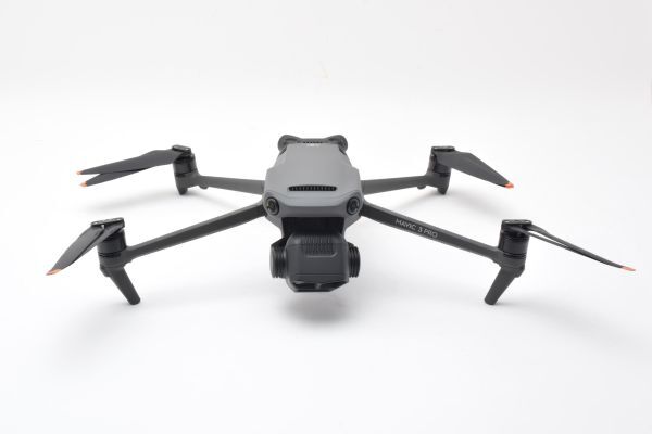 DJI Mavic 3 Pro Fly More Combo [d1238840791]