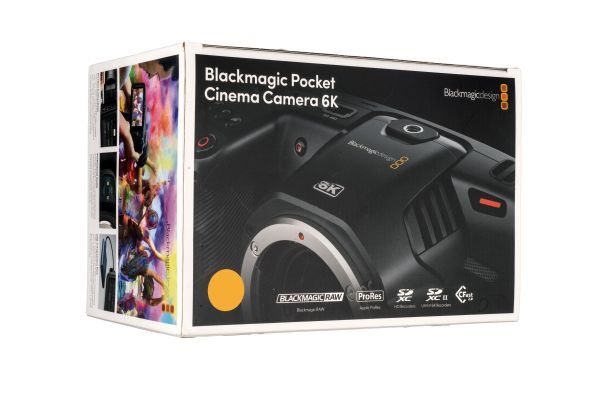 Blackmagic Pocket Cinema Camera 6K BMPCC 6K with SmallRig Cage and Sun Hood [l1243093409]