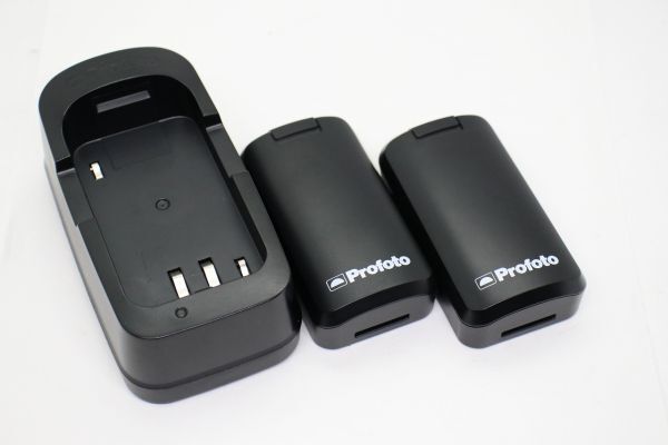 Profoto A10 Air TTL-N Clip-on Strobe Flash with 2 Batteries [k1245645174]