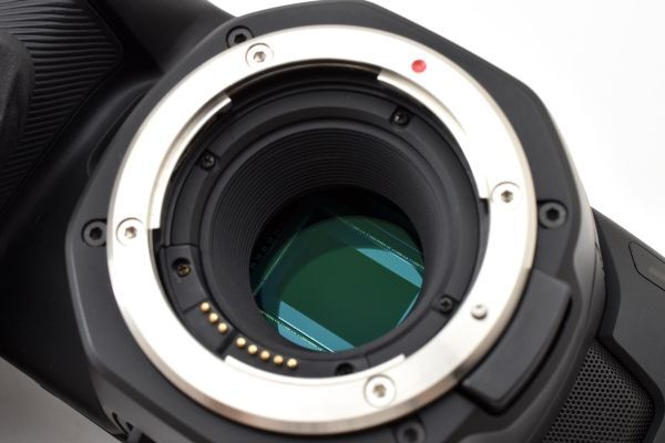 Blackmagic Design BMPCC6K Pocket Cinema Camera 6K EF Mount [h1249069641]