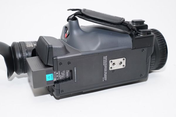 Panasonic HMC155 Battery Charger with Bag [e1218290668]