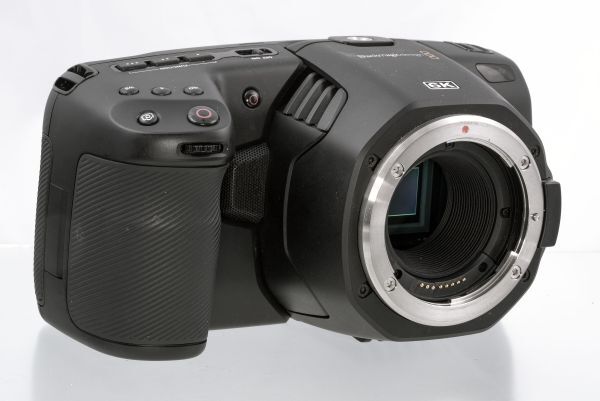 Blackmagic Pocket Cinema Camera 6K BMPCC 6K with SmallRig Cage and Sun Hood [l1243093409]