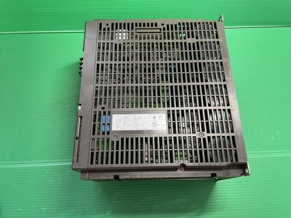 Fuji Electric RYS402S3-LTS Servo Driver [j1068339977]