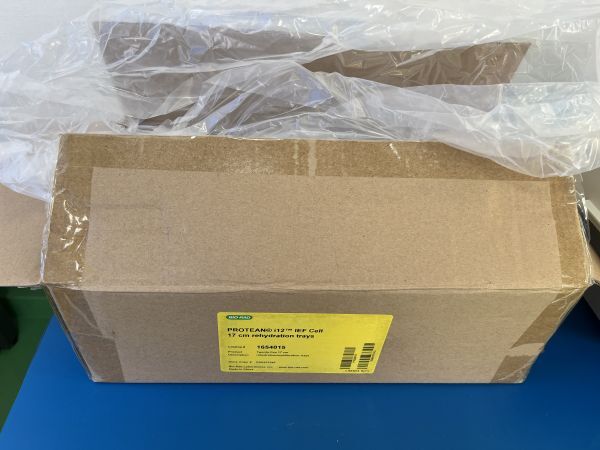 Bio-Rad PROTEAN i12 IEF Cell Two-Dimensional Electrophoresis System [s1171712046]