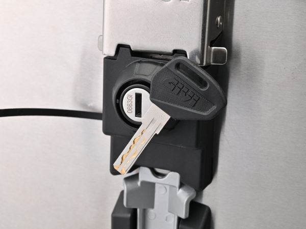 GIVI OBKE58A TREKKER OUTBACK EVO 58L Aluminum Top Case Monokey OBK Series [k1193127403]