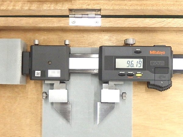MITUTOYO 552-185-10 Digital Caliper [h1198921013]