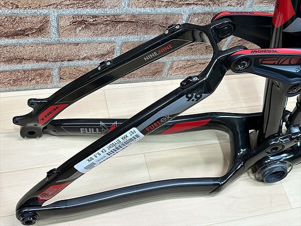 TREK FUEL EX 9.9 2011 FRAME 17.5 26in 142x12mm MTB Carbon Frame [p1202394179]