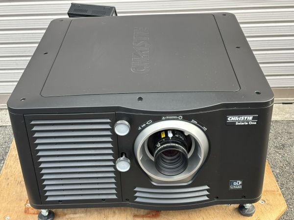 Christie Solaria One DCI DLP Cinema Projector [u1222120516]