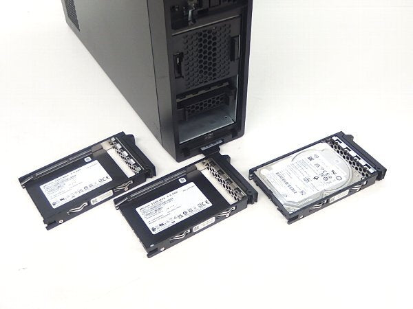 Fujitsu PRIMERGY TX1320 M5 Server Xeon E-2324G 16GB RAM 240GB SSD x2 2TB HDD DVD Multi [u1245096300]