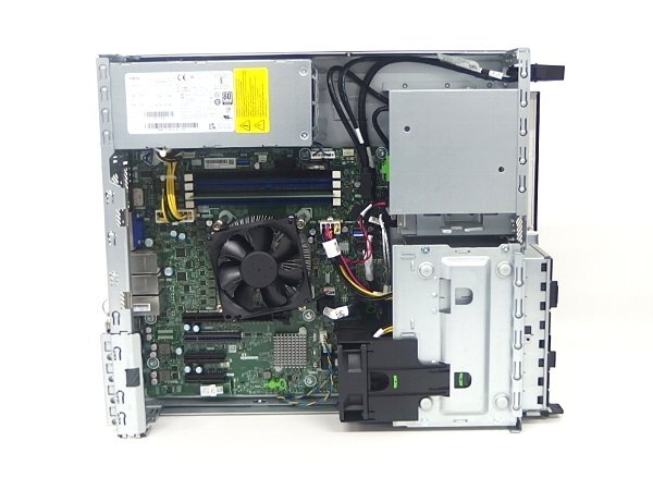 Fujitsu PRIMERGY TX1320 M5 Server Xeon E-2324G 16GB RAM 240GB SSD x2 2TB HDD DVD Multi [u1245096300]