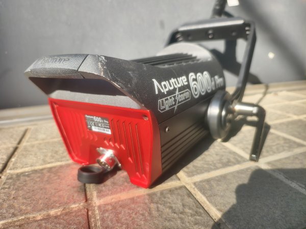 Aputure LS600d Pro LED Light [q1247564517]