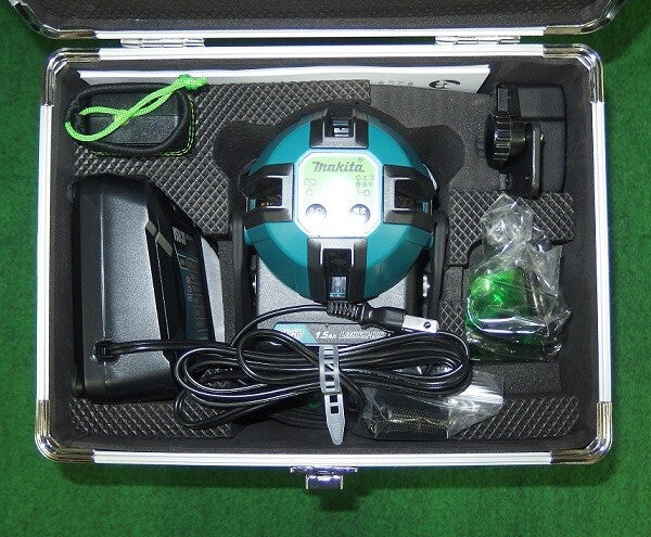 Makita SK40GD Laser Marker Crossline 10.8V Rechargeable with Battery and Charger Set [k1154778467]