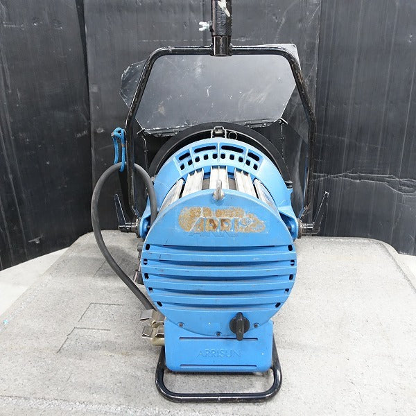 ARRI 4000W SUN 40/25 EB 2.5/4 HMI Ballast Set [q1113349485]