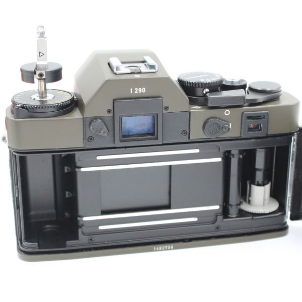 LEICA R3 ELECTRONIC Safari Camera [v1163043188]