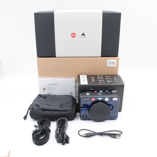 LEICA Sofort 2 Burton Edition Instant Camera [m1194935842]