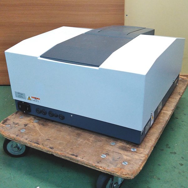 Shimadzu IRAffinity-1 Fourier Transform Infrared Spectrophotometer [b1214131552]