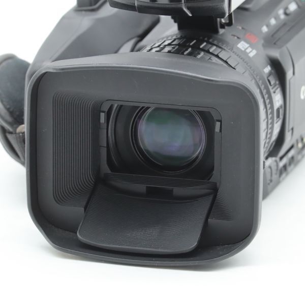 Canon XF205 Professional Camera with Battery and Charger [f1241654280]