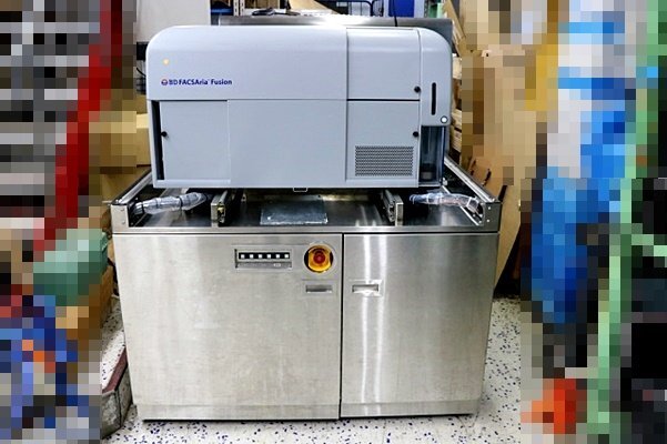 BD FACSAria Fusion CELL Sorter BD400 Cabinet [1179703577]