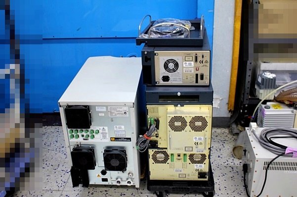 Waters ACQUITY UPLC ZQ2000 LC/MS System BSM SM MM1 [p1189325367]
