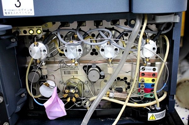 Waters ACQUITY UPLC ZQ2000 LC/MS System BSM SM MM1 [p1189325367]