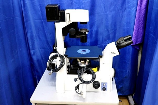 Nikon ECLIPSE TE2000-U Inverted Fluorescence Microscope with DXM1200C Camera [s1191236820]
