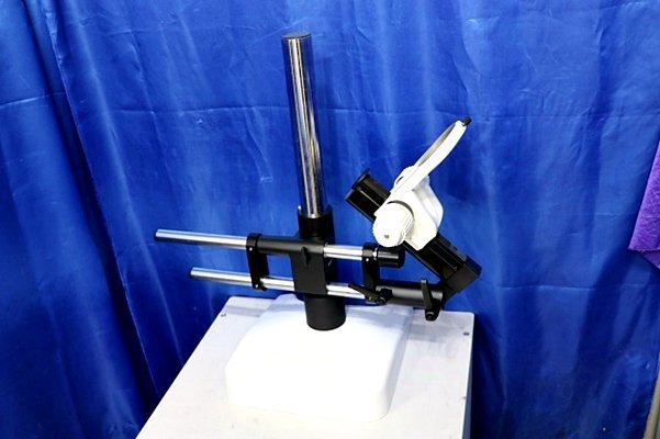Leica MZ6 Zoom Stereo Microscope with Intralux 6000-1 Light Source [l1229227440]