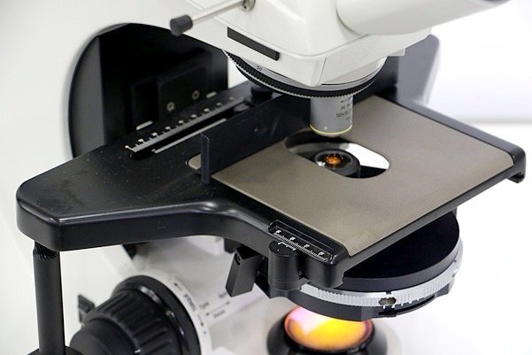 Leica DM2700M Industrial Microscope [p1197033590]