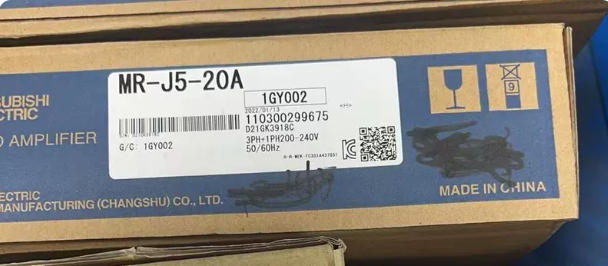 Mitsubishi Electric MR-J5-20A Servo Amplifier (open box) [s1249574128]