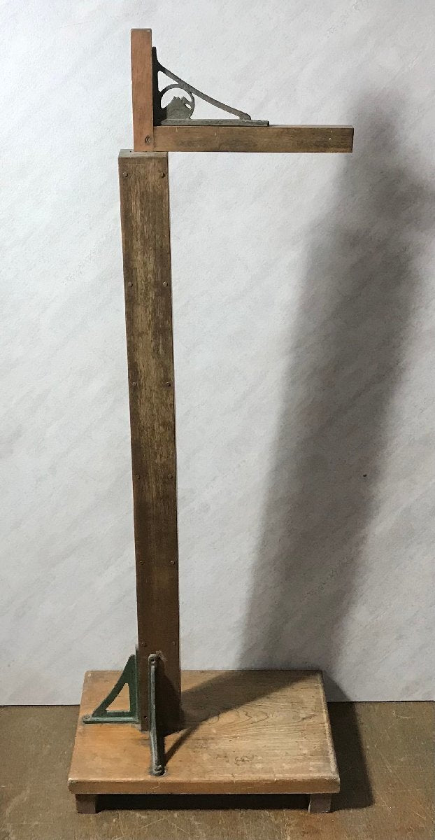 BA4008 Height Measuring Device Antique [m1249083113]