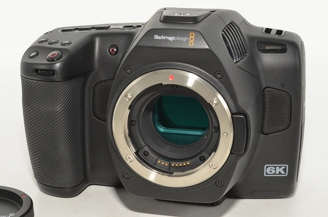 Blackmagic Design Pocket Cinema Camera 6K Pro EF Mount [v1237037501]