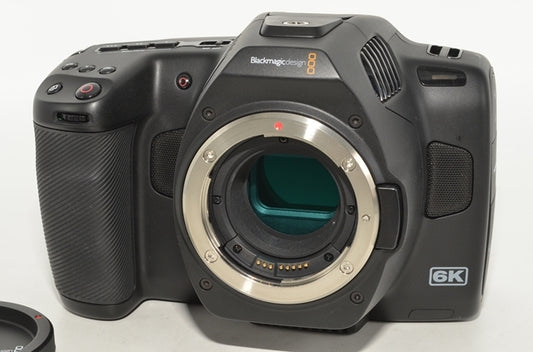 Blackmagic Design Pocket Cinema Camera 6K Pro EF Mount [v1237037501]
