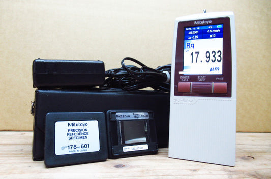 Mitutoyo Surf Test SJ-210 Surface Roughness Measuring Machine 0.75mN 178-560-01 [m1213091784]