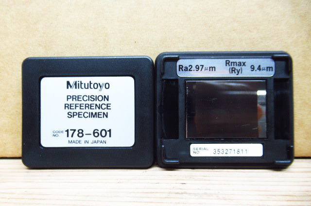Mitutoyo Surf Test SJ-210 Surface Roughness Measuring Machine 0.75mN 178-560-01 [m1213091784]