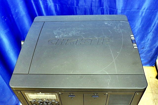 CHRISTIE Mirage WU12K-M DLP Projector 11800 Lumens WUXGA Large Remote Control 2 Lamps [v1161335680]