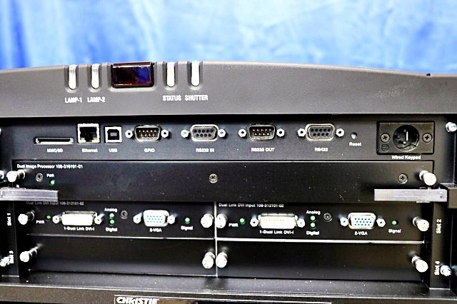 CHRISTIE Mirage WU12K-M DLP Projector 11800 Lumens WUXGA Large Remote Control 2 Lamps [v1161335680]