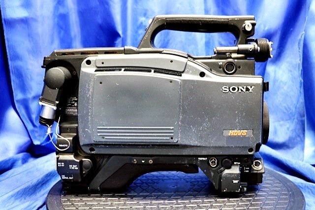 SONY HDC-950 Broadcast Camera with HDVF-20A Viewfinder 3CCD System [m1179586059]