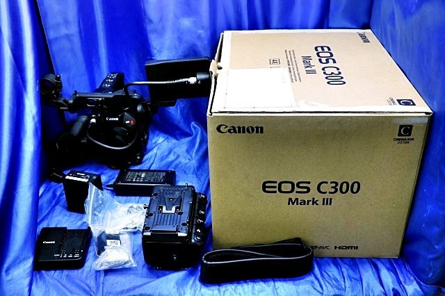 Canon CINEMA EOS C300 Mark III Digital Cinema Camera [k1183341238]