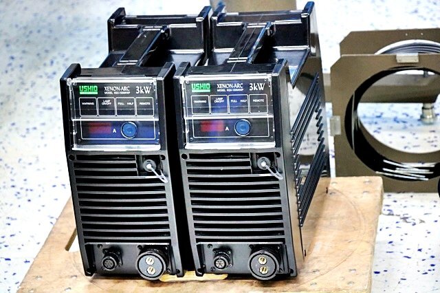 USHIO SUPERSOL XPS3002SR Stage Studio Lighting Equipment Set of 2 [k1188290388]