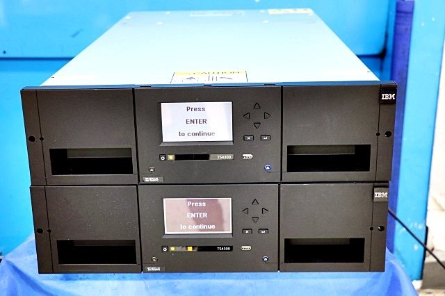 IBM TS4300 6741L 1U Tape Library with LTO7 Drive 2 Units [v1188578428]
