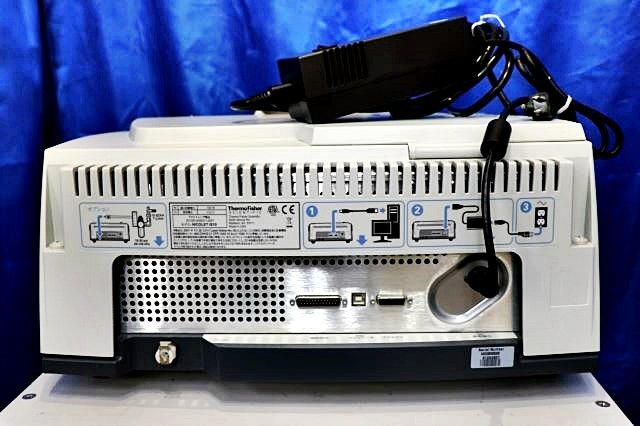Thermo Scientific Nicolet iS10 FT-IR Spectroscopy [w1190952621]