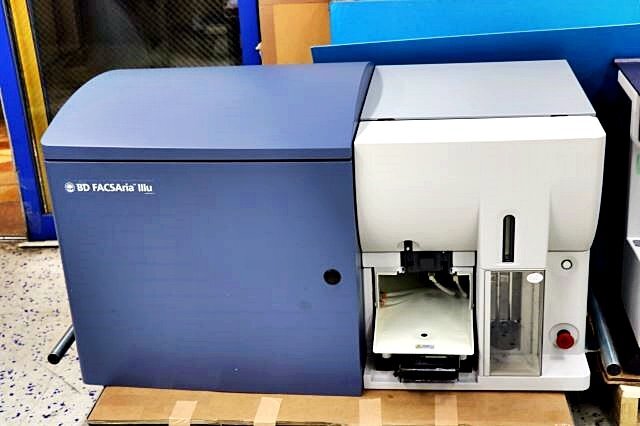BD FACSAria III Cell Sorter with Fluidics Cart [v1193632994]