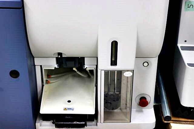 Becton Dickinson FACSAria III Cell Sorter & Fluidics Cart [v1193632994]