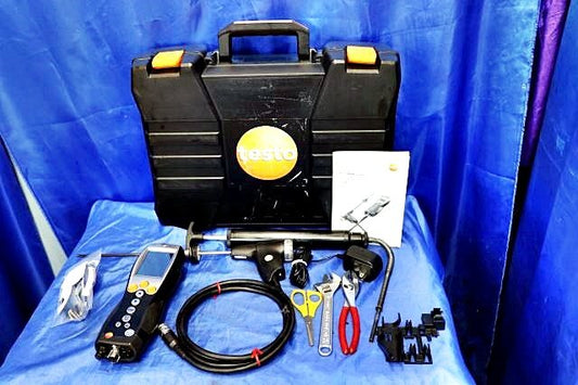 Testo 330-1LL Combustion Exhaust Gas Analyzer with Special Case [c1195333215]